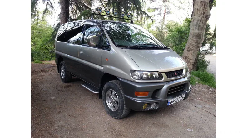 Mitsubishi Galant 2001