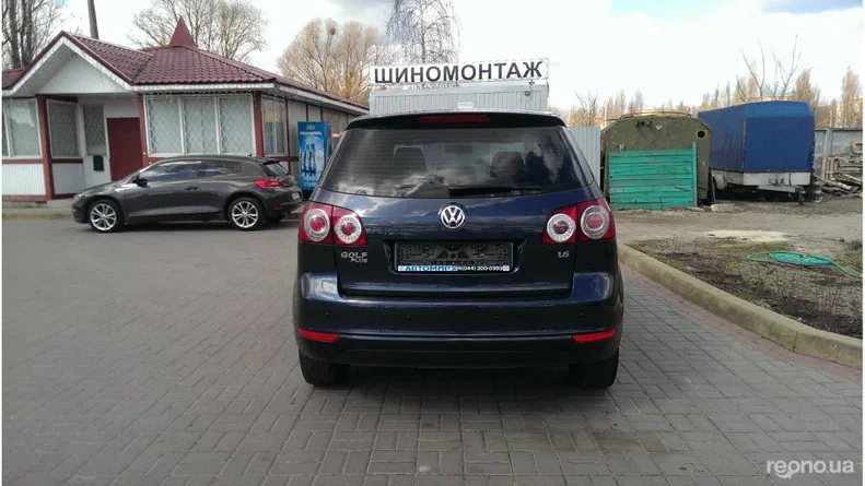 Volkswagen Golf 2010 - 5
