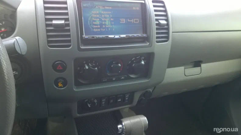 Nissan Navara (Frontier) 2005 - 10