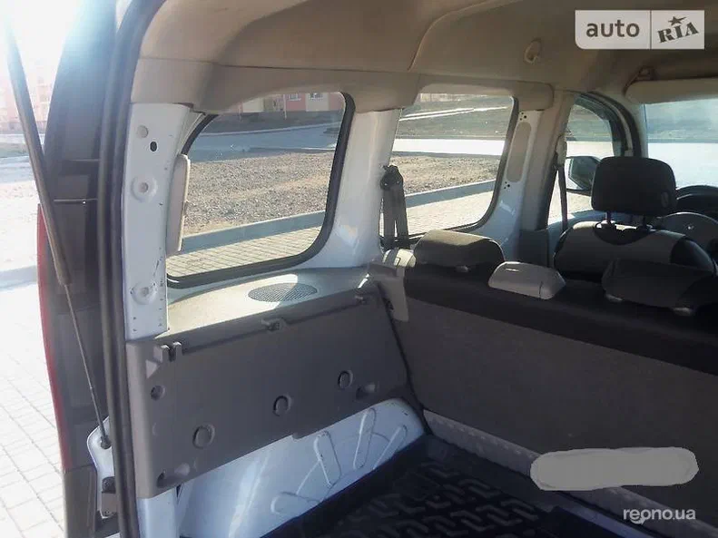 Renault Kangoo 2010 - 14