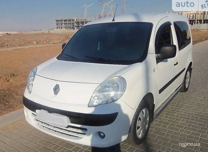 Renault Kangoo 2010 - 12