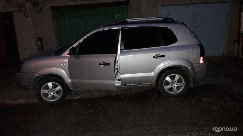 Hyundai Tucson 2004 - 0