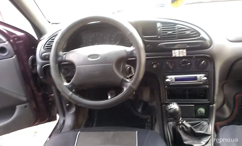 Ford Mondeo 1995 - 9