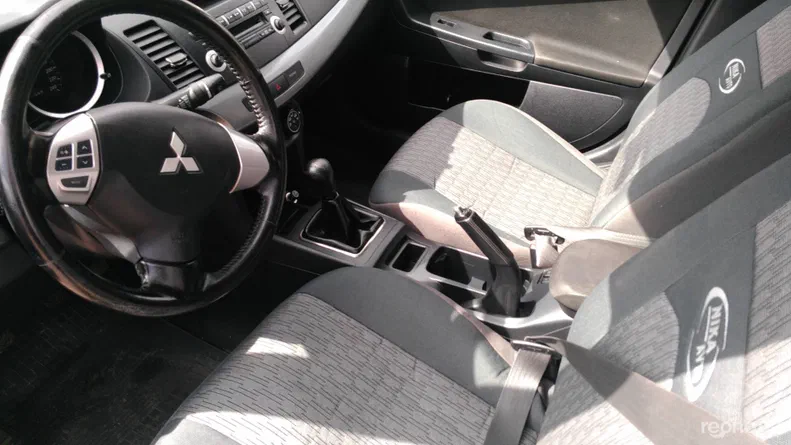 Mitsubishi Lancer 2011