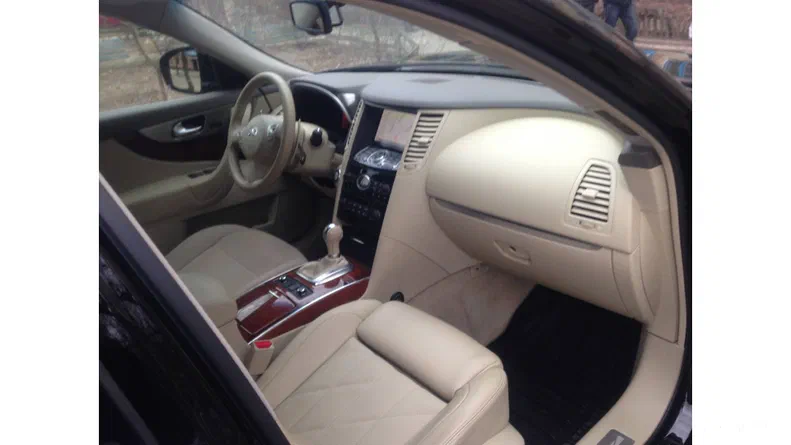 Infiniti FX 2011 - 6