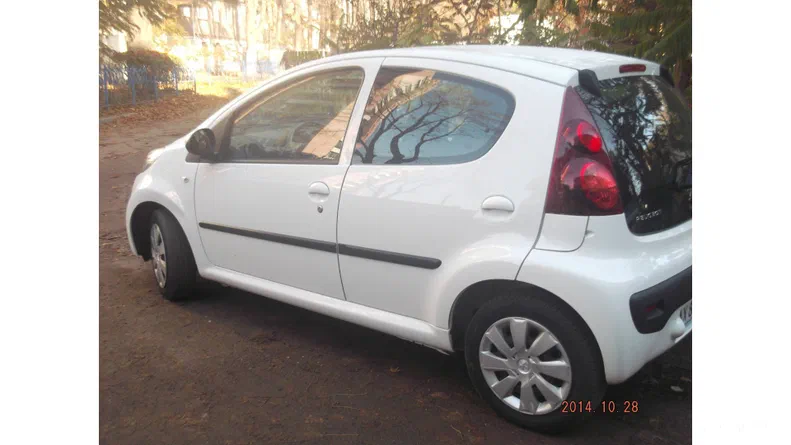 Peugeot 107 2012