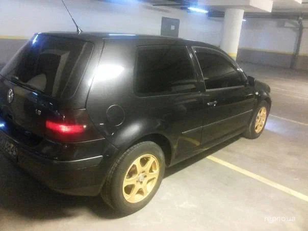 Volkswagen Golf 2001 - 19