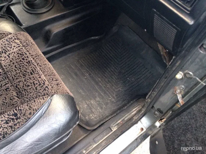 ГАЗ 24 «Волга» 1987 - 8