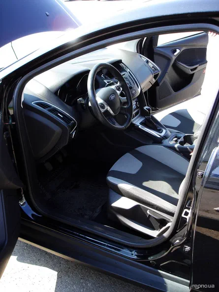 Ford Focus 2011 - 16
