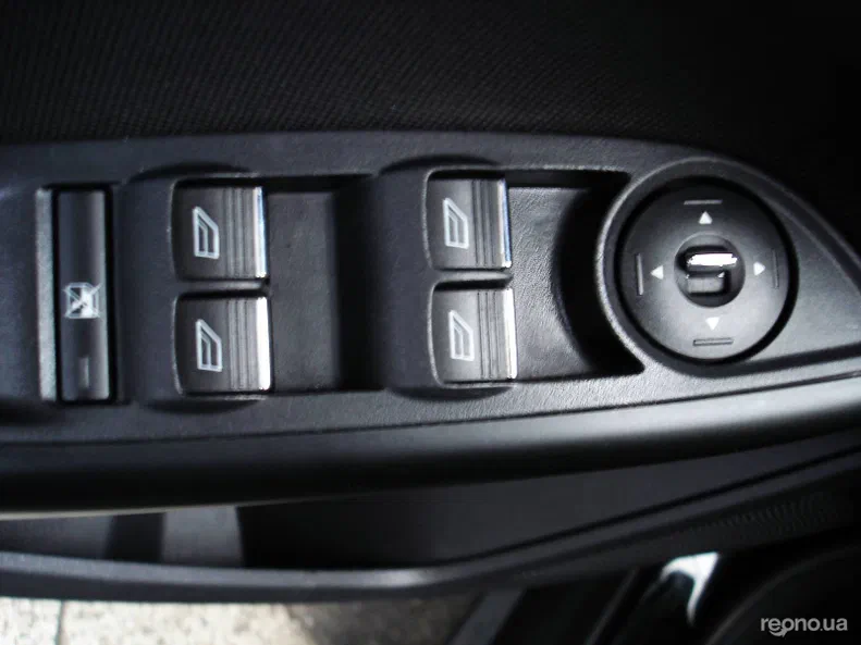 Ford Focus 2011 - 11