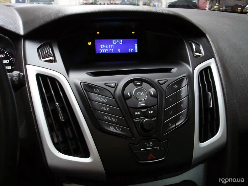 Ford Focus 2011 - 14