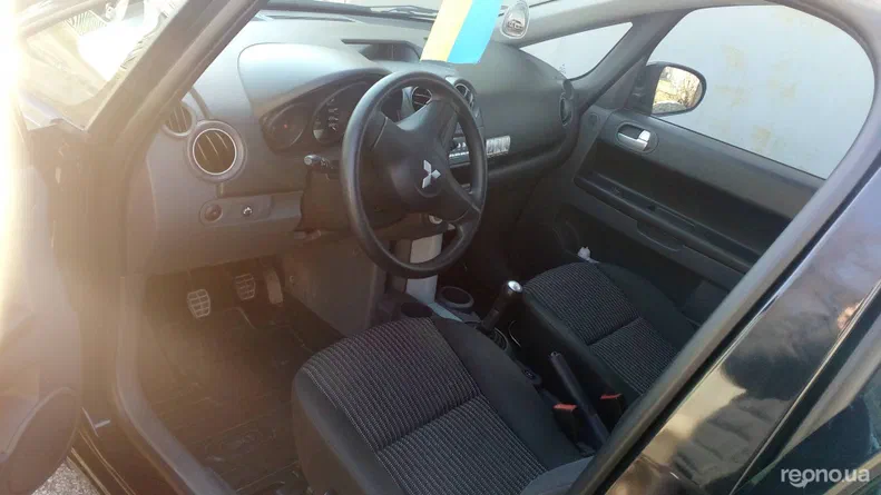 Mitsubishi Colt 2008 - 10