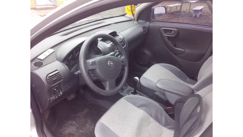 Opel Corsa 2006 - 5