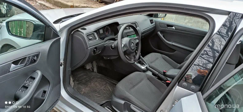 Volkswagen Jetta 2013 - 7