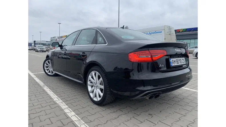 Audi A4 2014 - 10