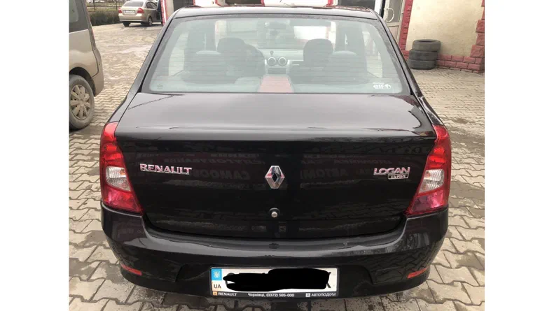 Renault Logan 2012