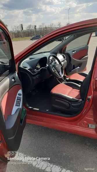 Hyundai Accent 2012 - 4