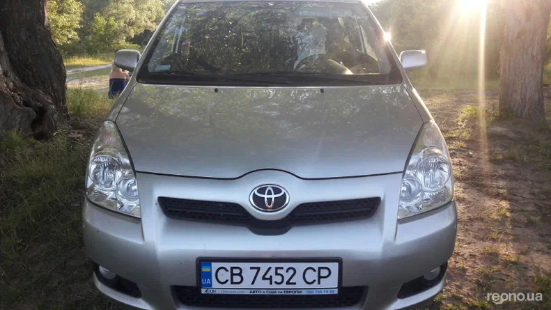 Toyota Verso 2008
