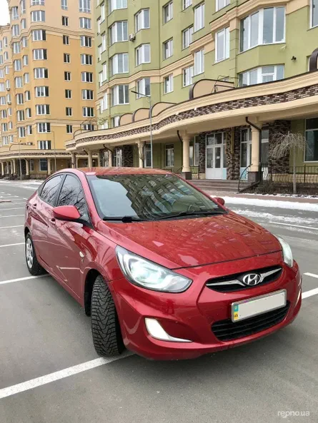 Hyundai Accent 2011