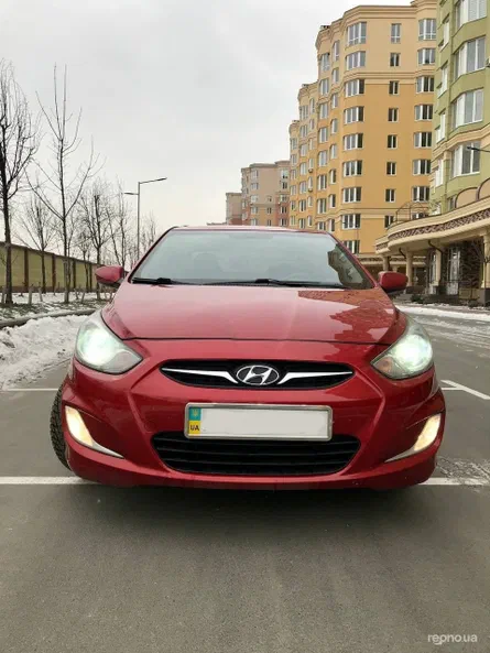 Hyundai Accent 2011 - 12