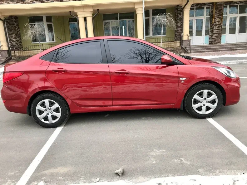 Hyundai Accent 2011 - 11