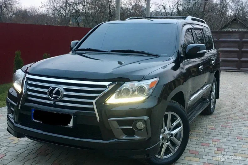 Lexus LX 2014