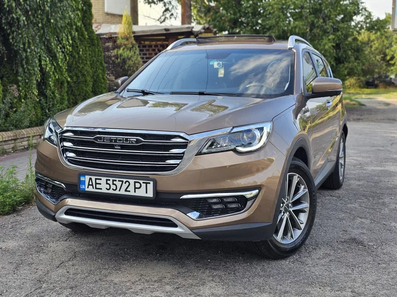 Jetour X70 PLUS 2021 - 1