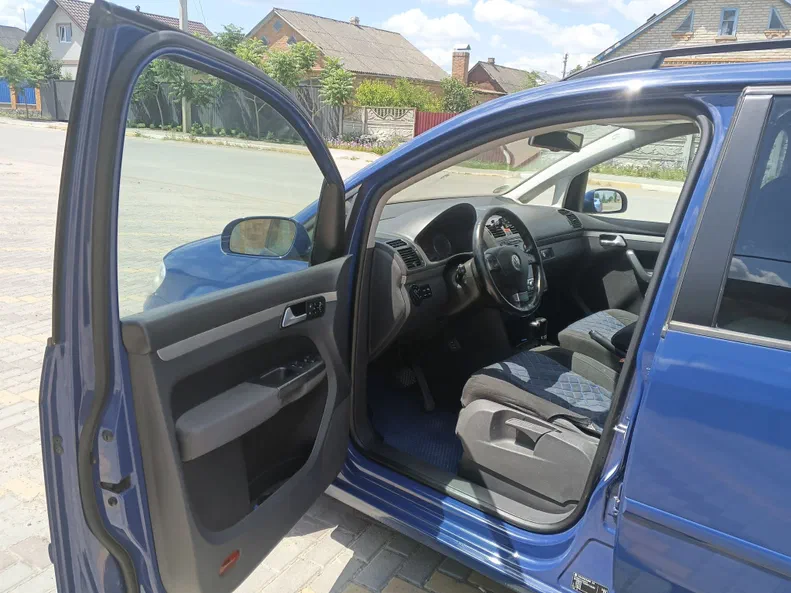 Volkswagen Touran 2009 - 2