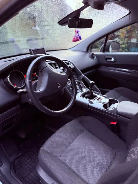 Peugeot 3008 2010 - 8
