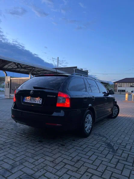 Skoda Octavia 2010 - 8