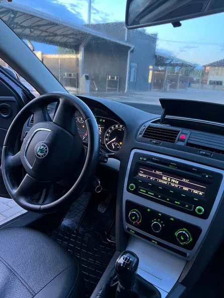 Skoda Octavia 2010 - 3