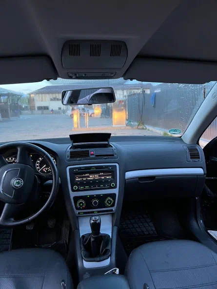 Skoda Octavia 2010 - 1