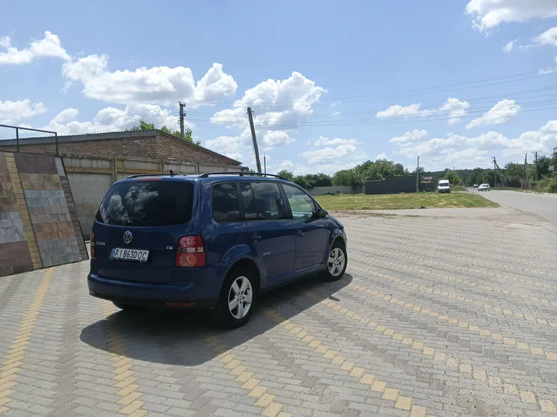 Volkswagen Touran 2009 - 11