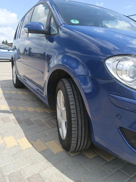 Volkswagen Touran 2009 - 12