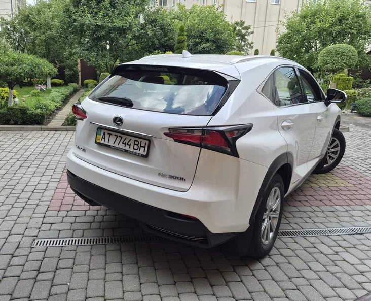 Lexus NX 2015 - 6