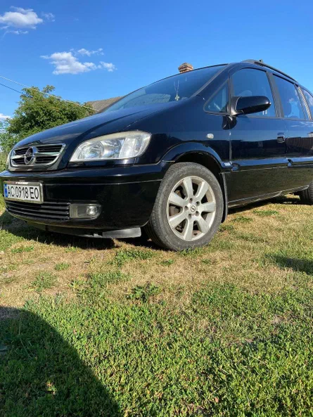 Opel Zafira 2004 - 2