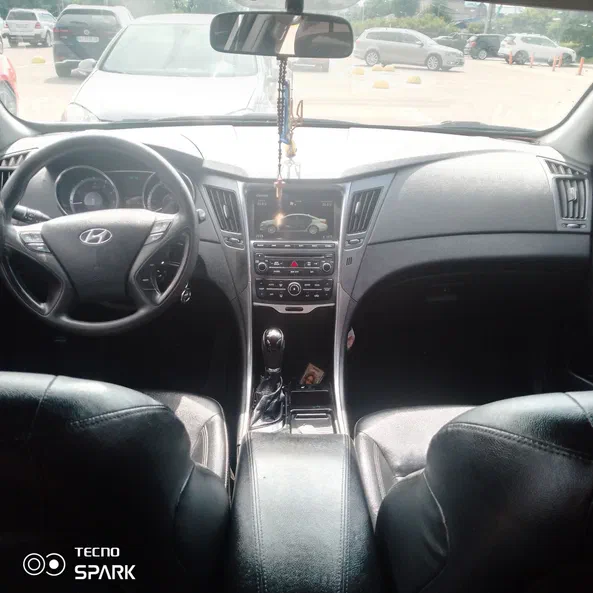 Hyundai Sonata 2013 - 16