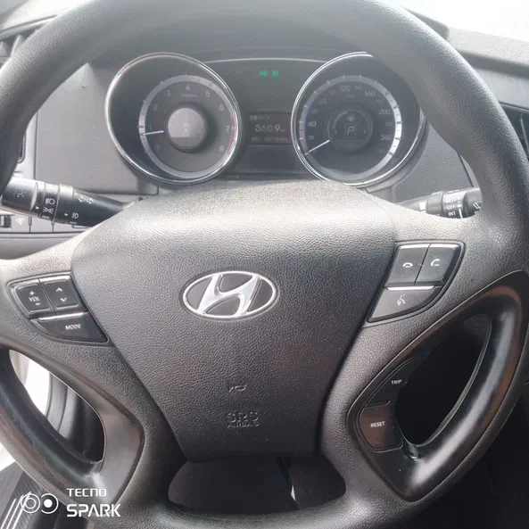 Hyundai Sonata 2013 - 10