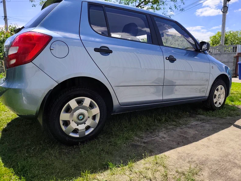 Skoda Fabia 2010 - 3