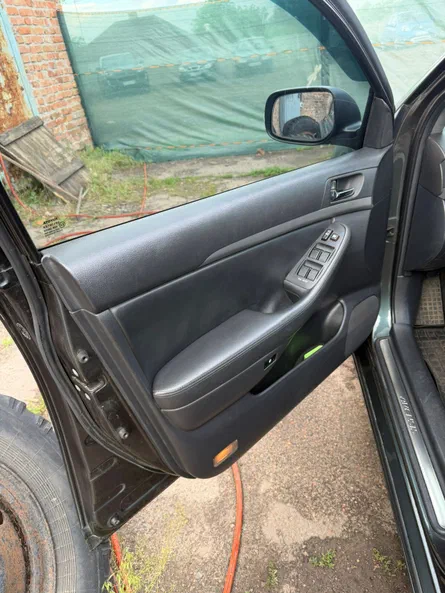 Toyota Avensis 2007 - 5