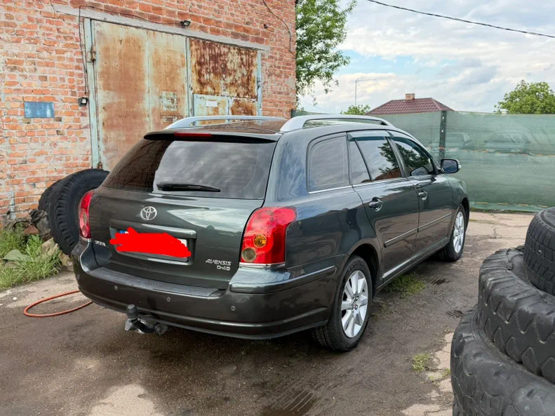 Toyota Avensis 2007 - 4