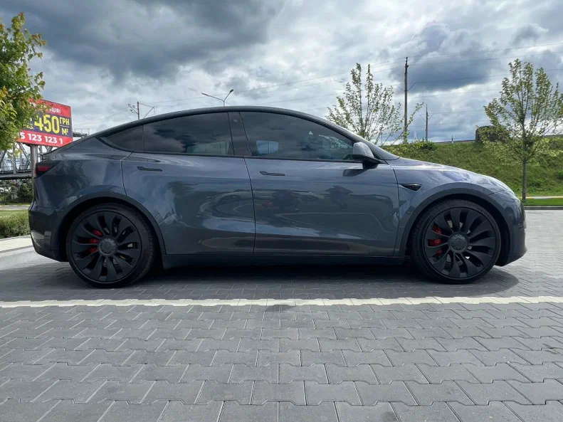Tesla Model Y 2022 - 2