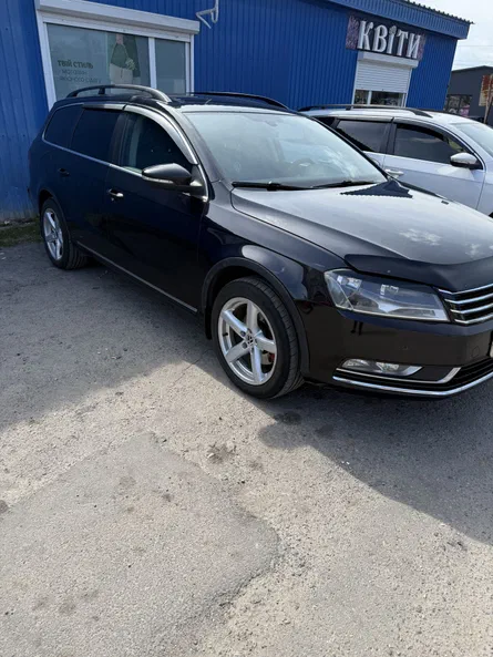 Volkswagen Passat 2011 - 4