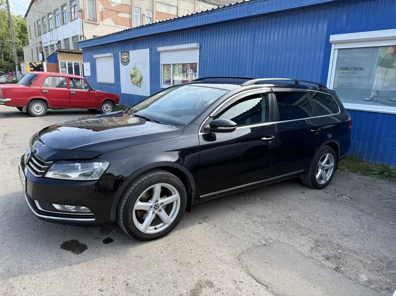 Volkswagen Passat 2011 - 3