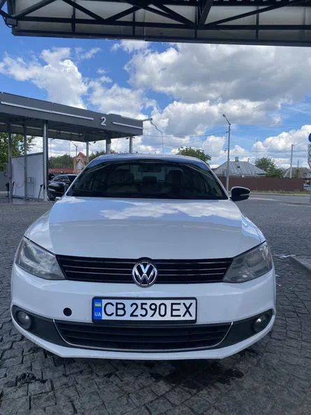 Volkswagen Jetta 2011 - 0