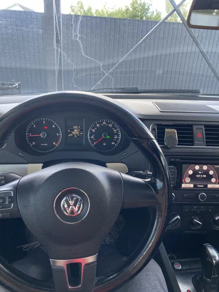 Volkswagen Jetta 2011 - 5