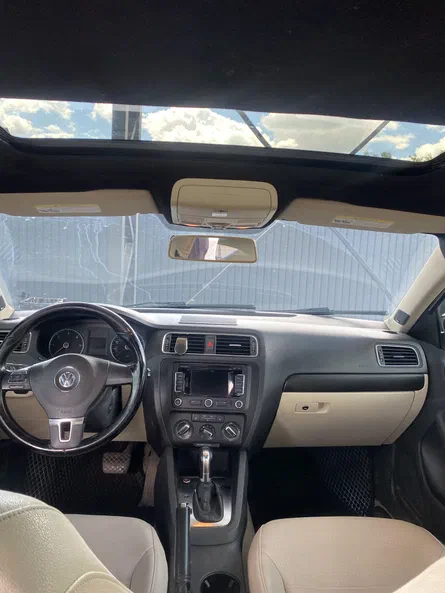 Volkswagen Jetta 2011 - 6