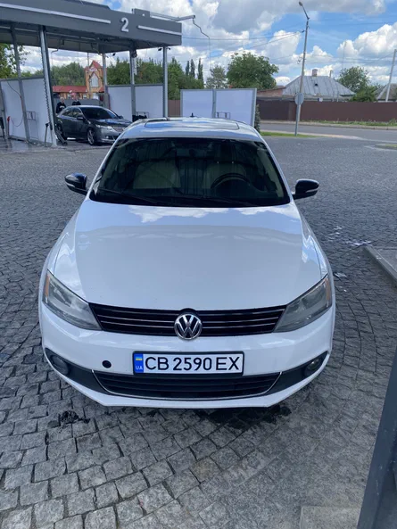 Volkswagen Jetta 2011 - 1