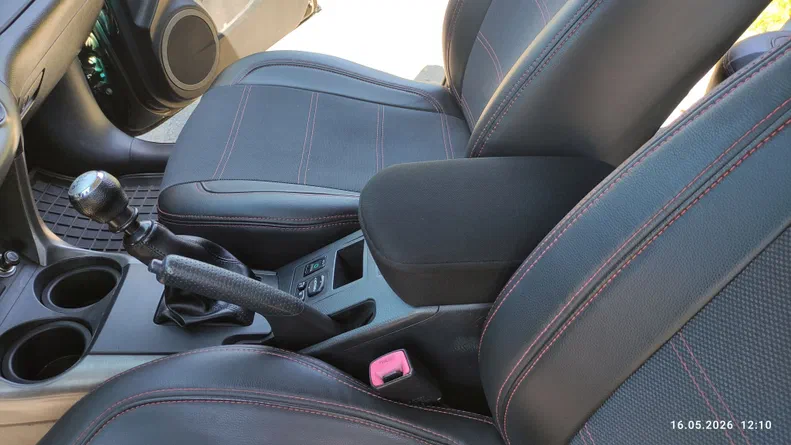 Toyota RAV4 2011 - 24
