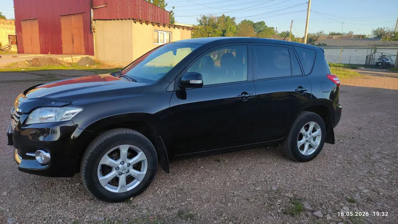 Toyota RAV4 2011 - 12